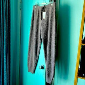 Cupcakes and cashmere cosy joggers